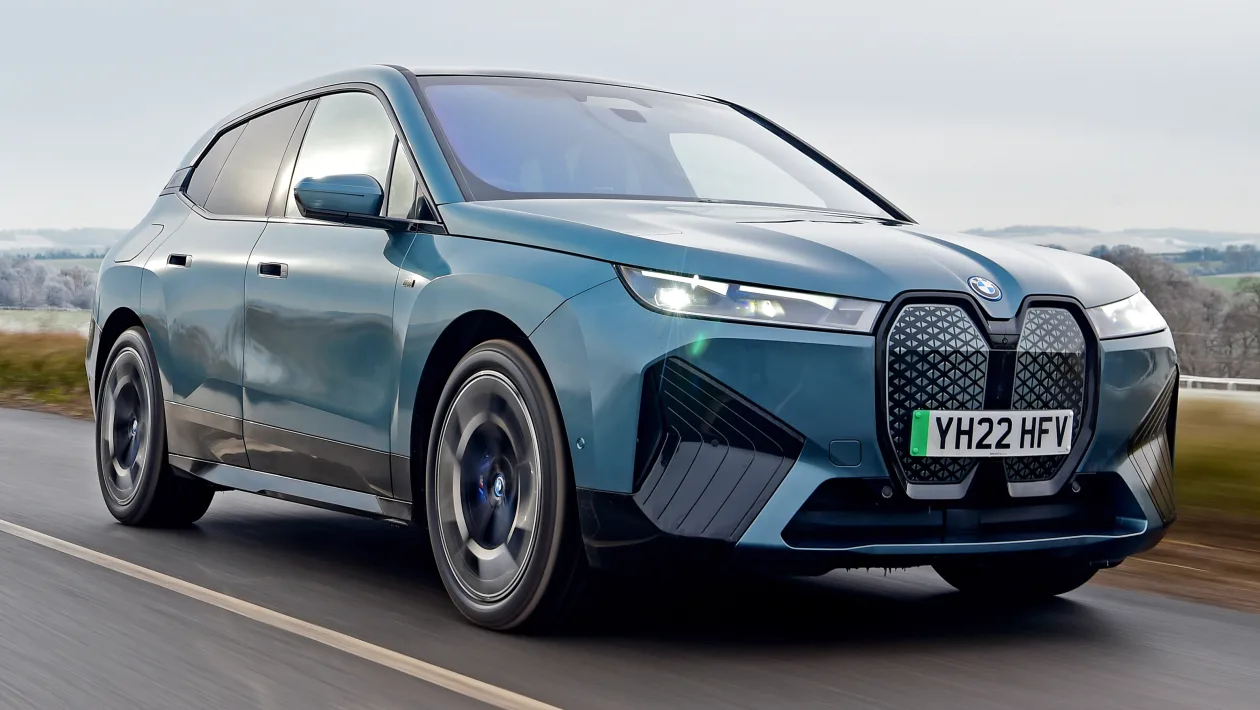 BMW IX40 AWD (4X4) 2024 (16,000 kms)