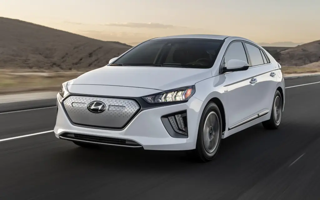 HYUNDAI IONIQ 2020 (52,500 Kms)
